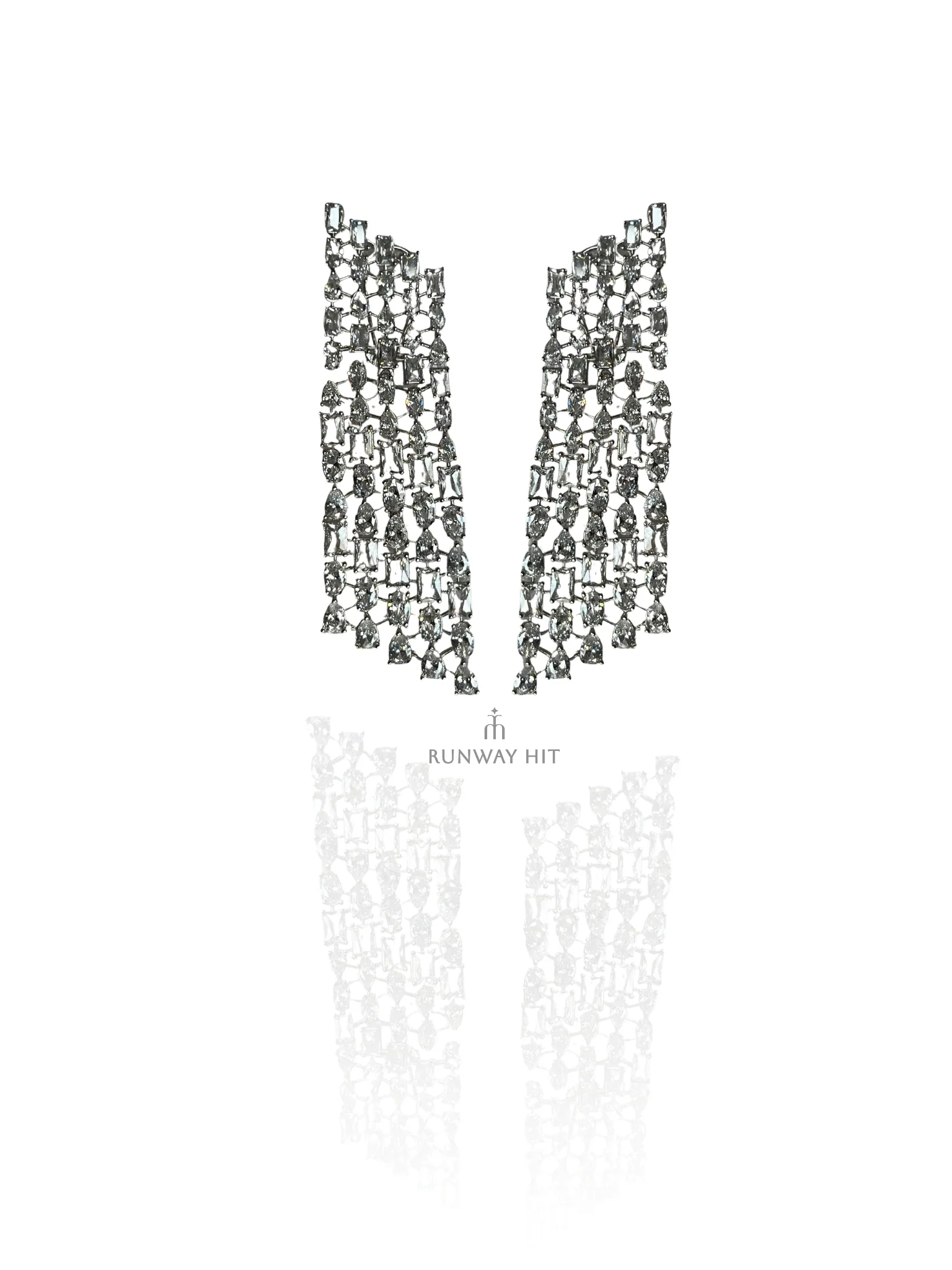 AVA DIAMOND EARRING - Image 3
