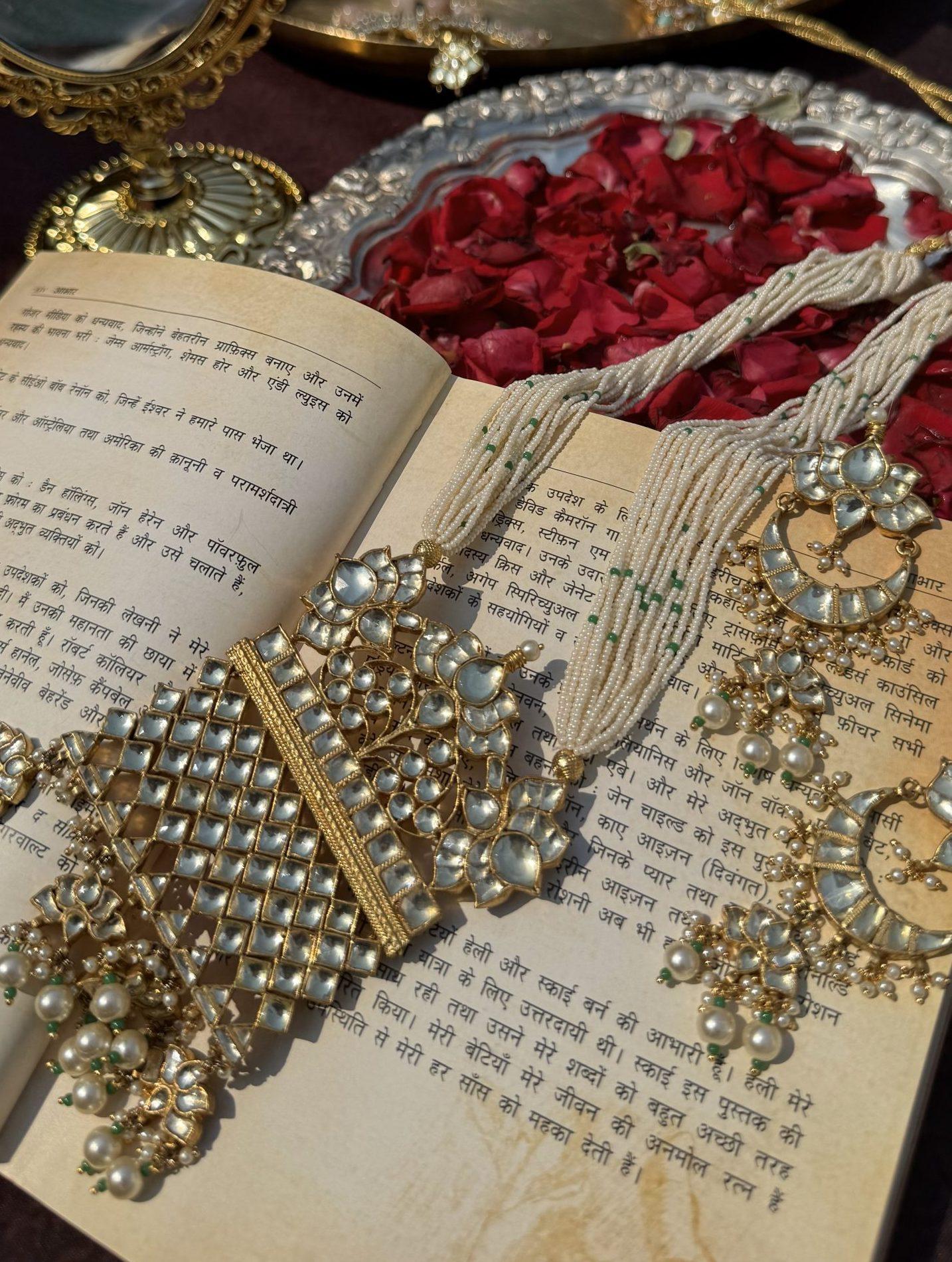 BHAVNA AHMEDABADI KUNDAN NECKLACE SET