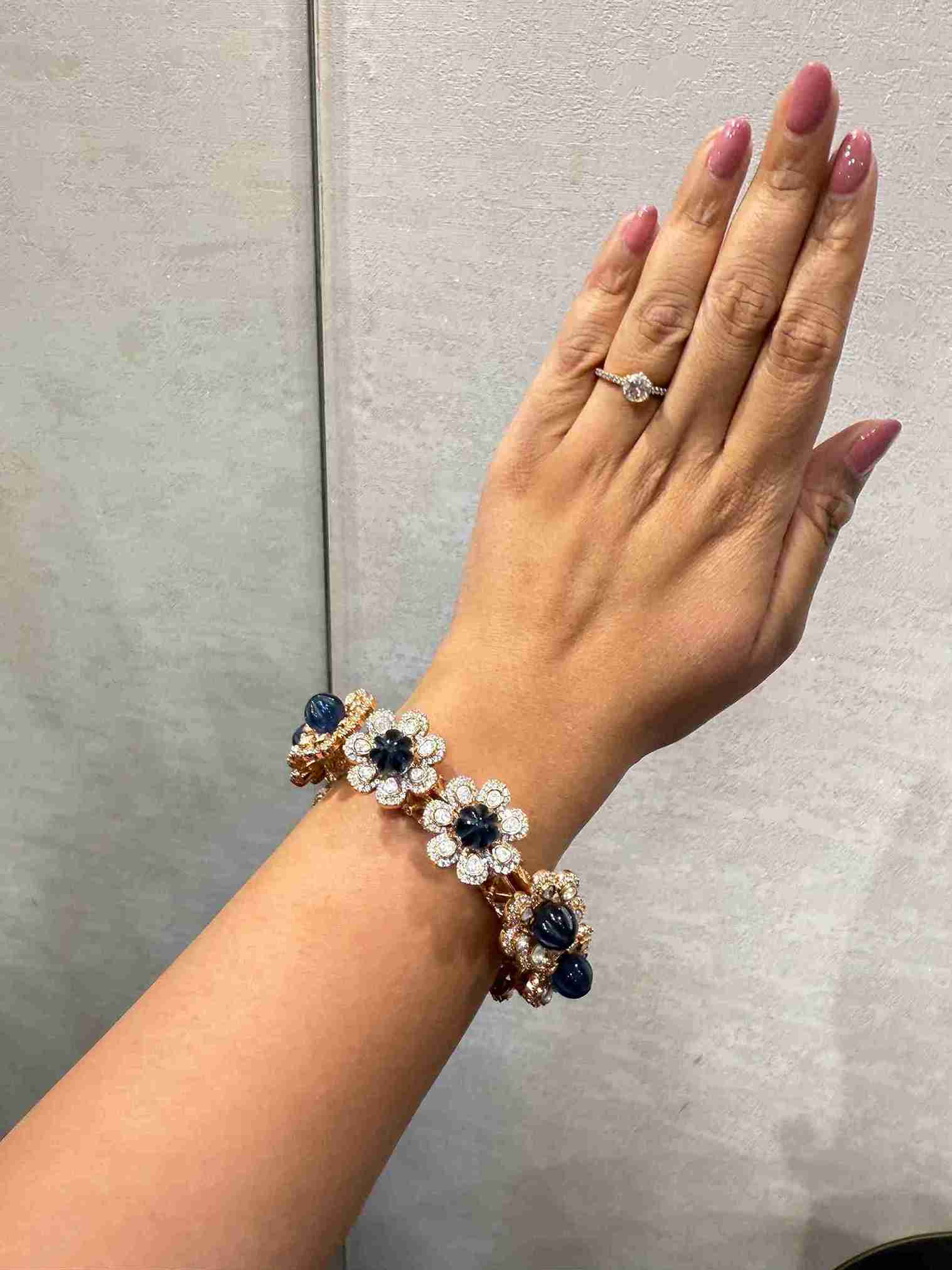 FLORAL PINK POLKI BANGLE - Image 4