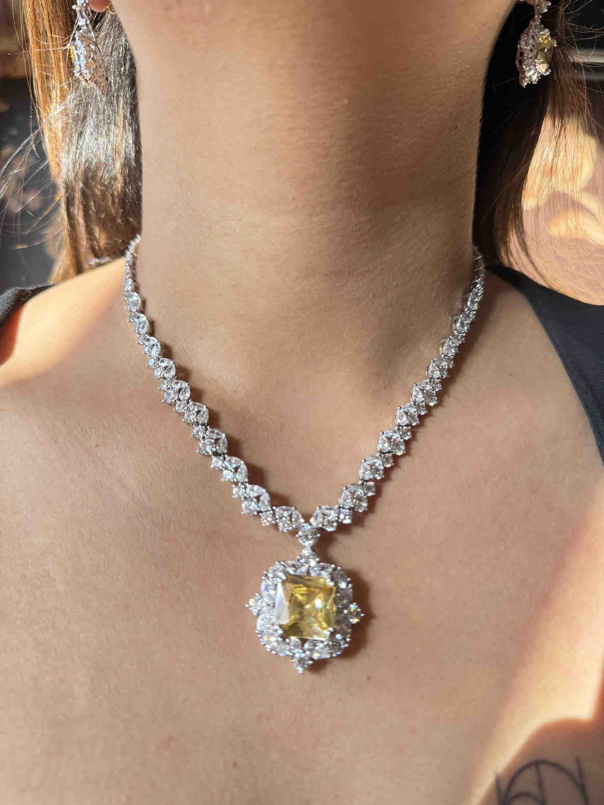 GIVA CITRINE PENDANT SET - Image 2