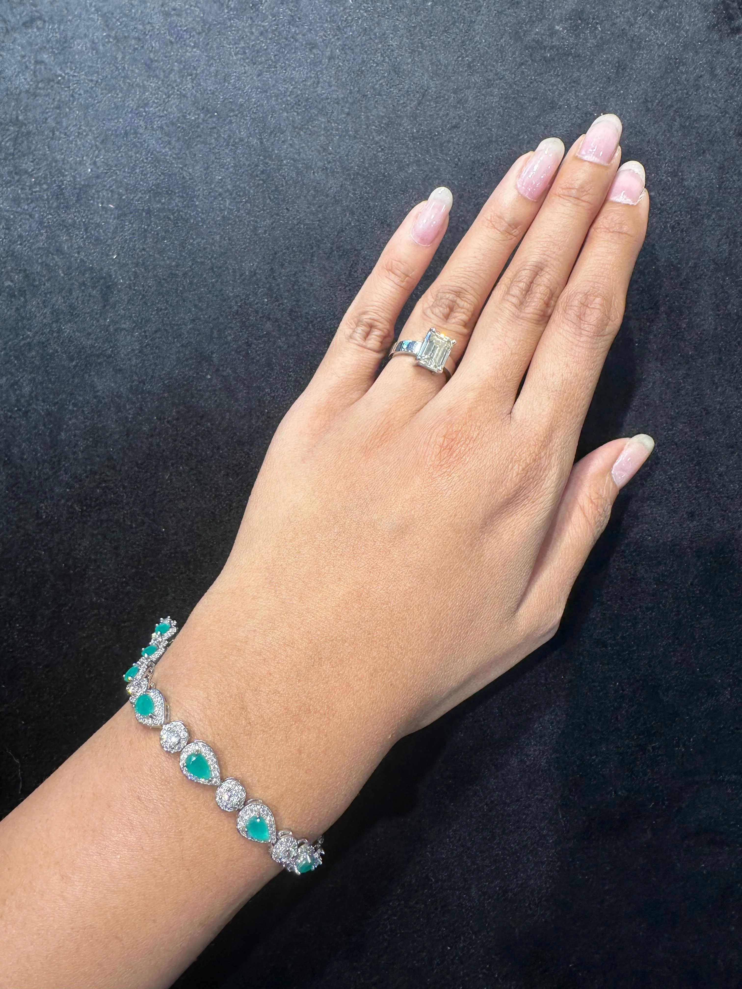 ISSABELLA GREEN TENNIS BRACELET