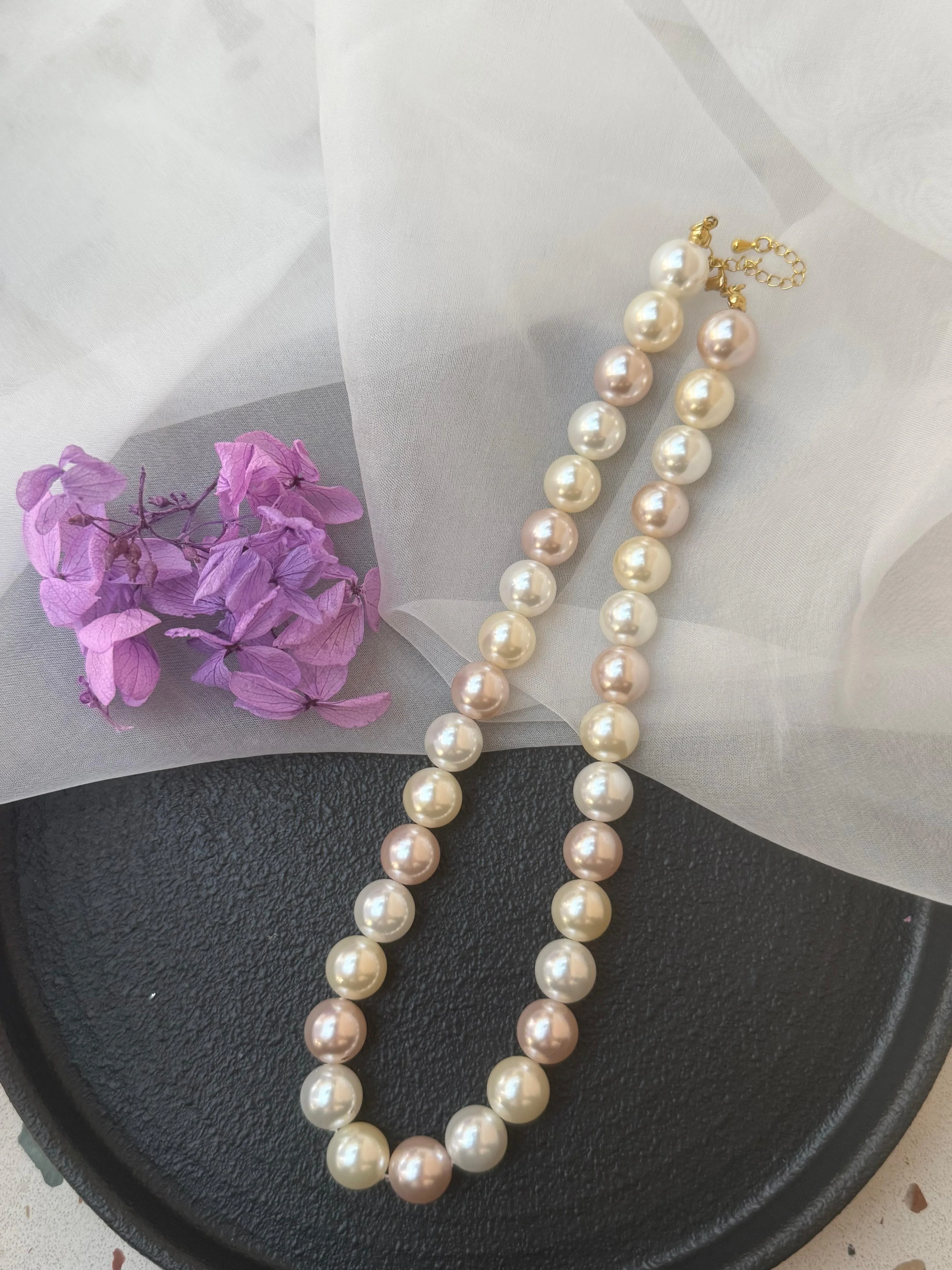 PINK AND WHITE PEARL MAALA