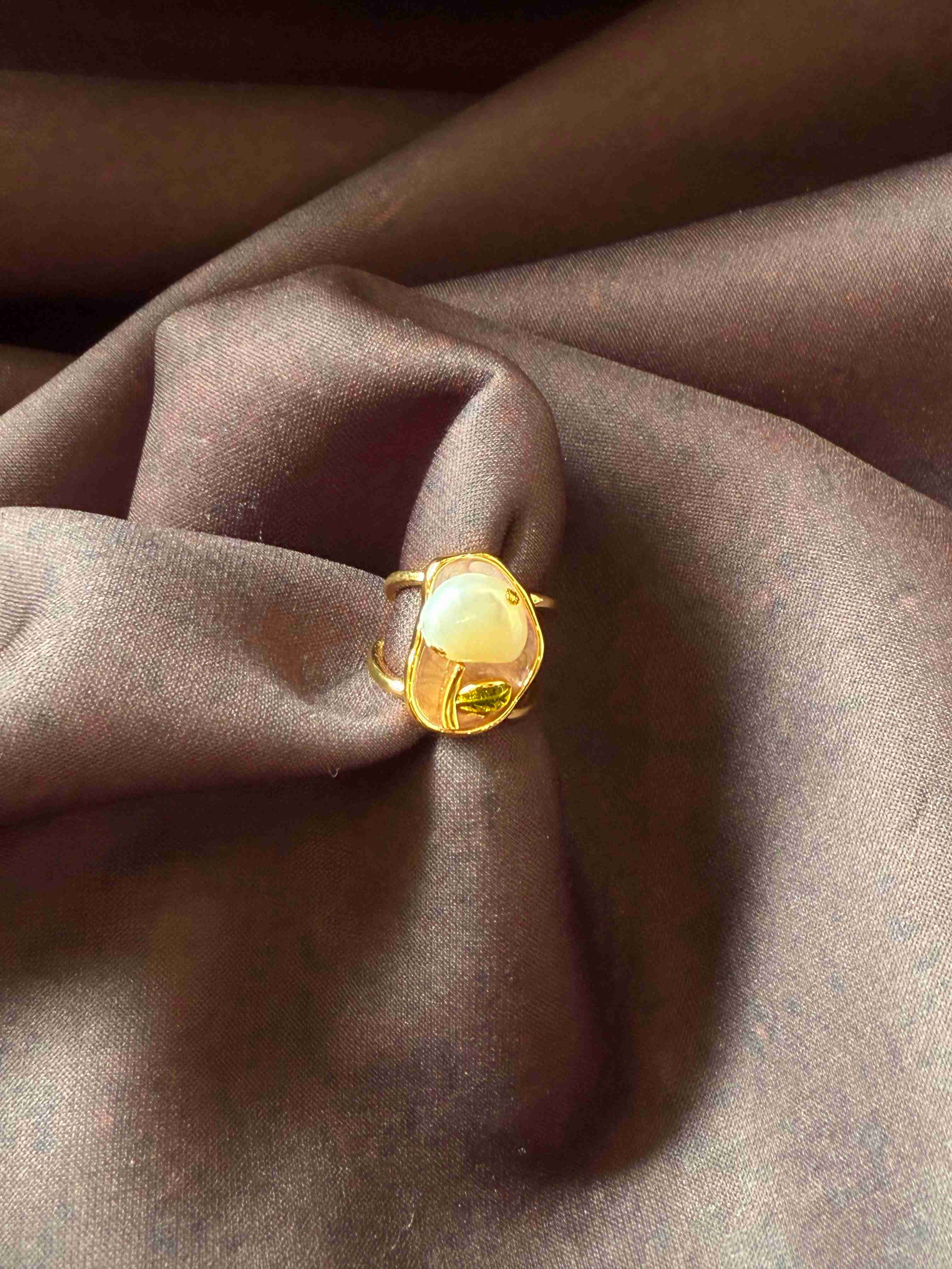 RESIN RING