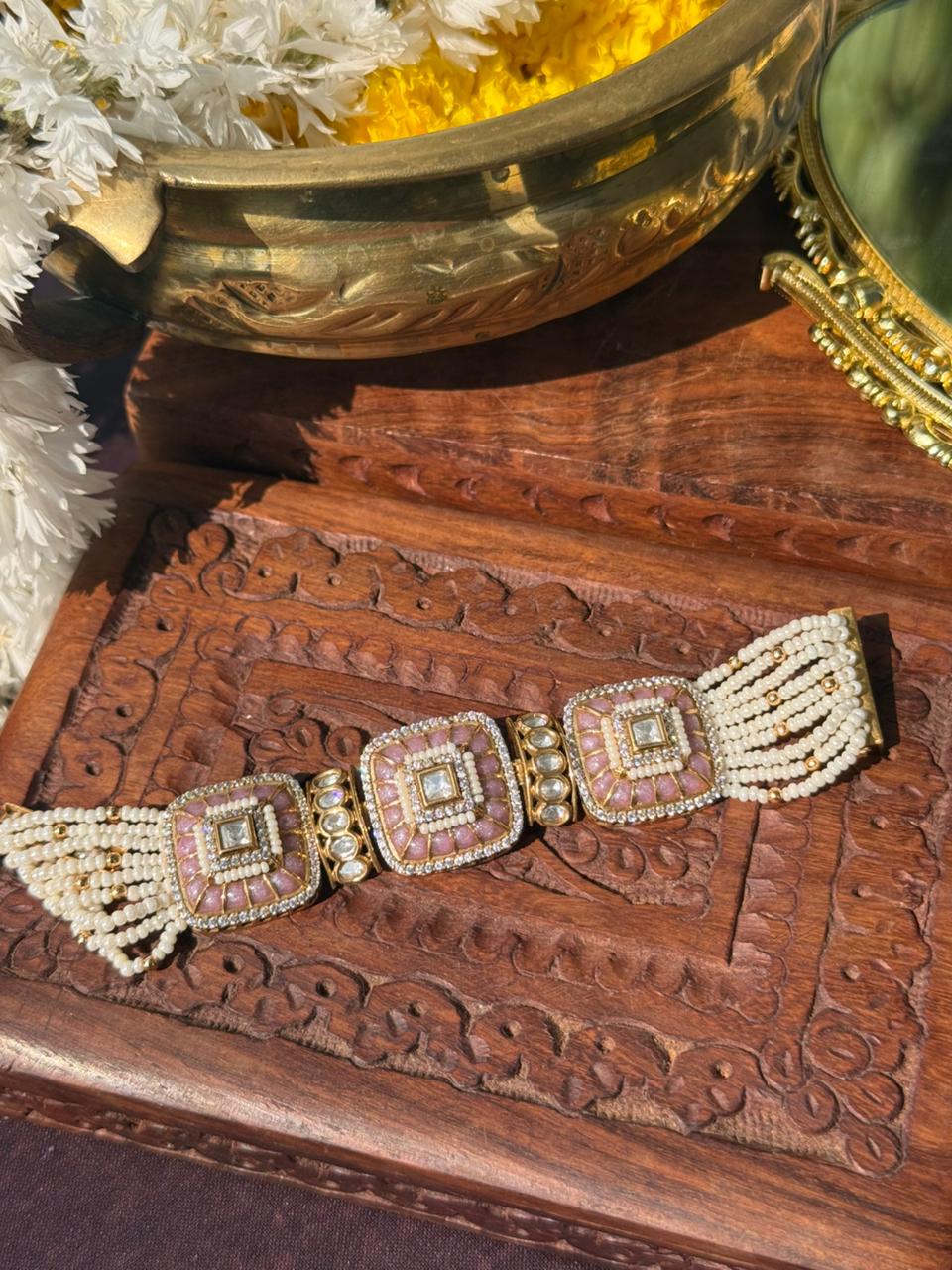 SHIVI GREEN POLKI BRACELET - Image 2