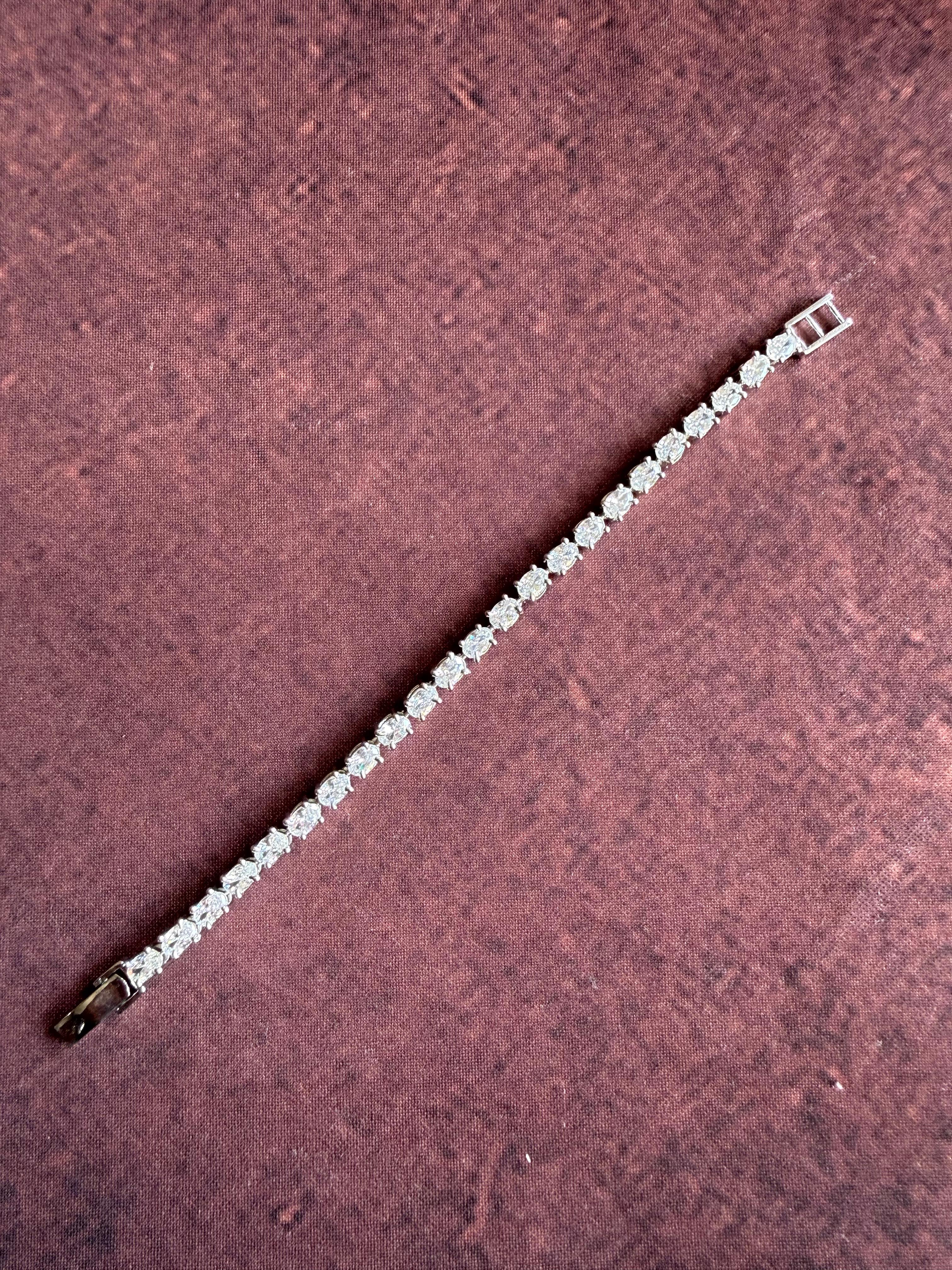 TINA ROUND TENNIS BRACELET - Image 2