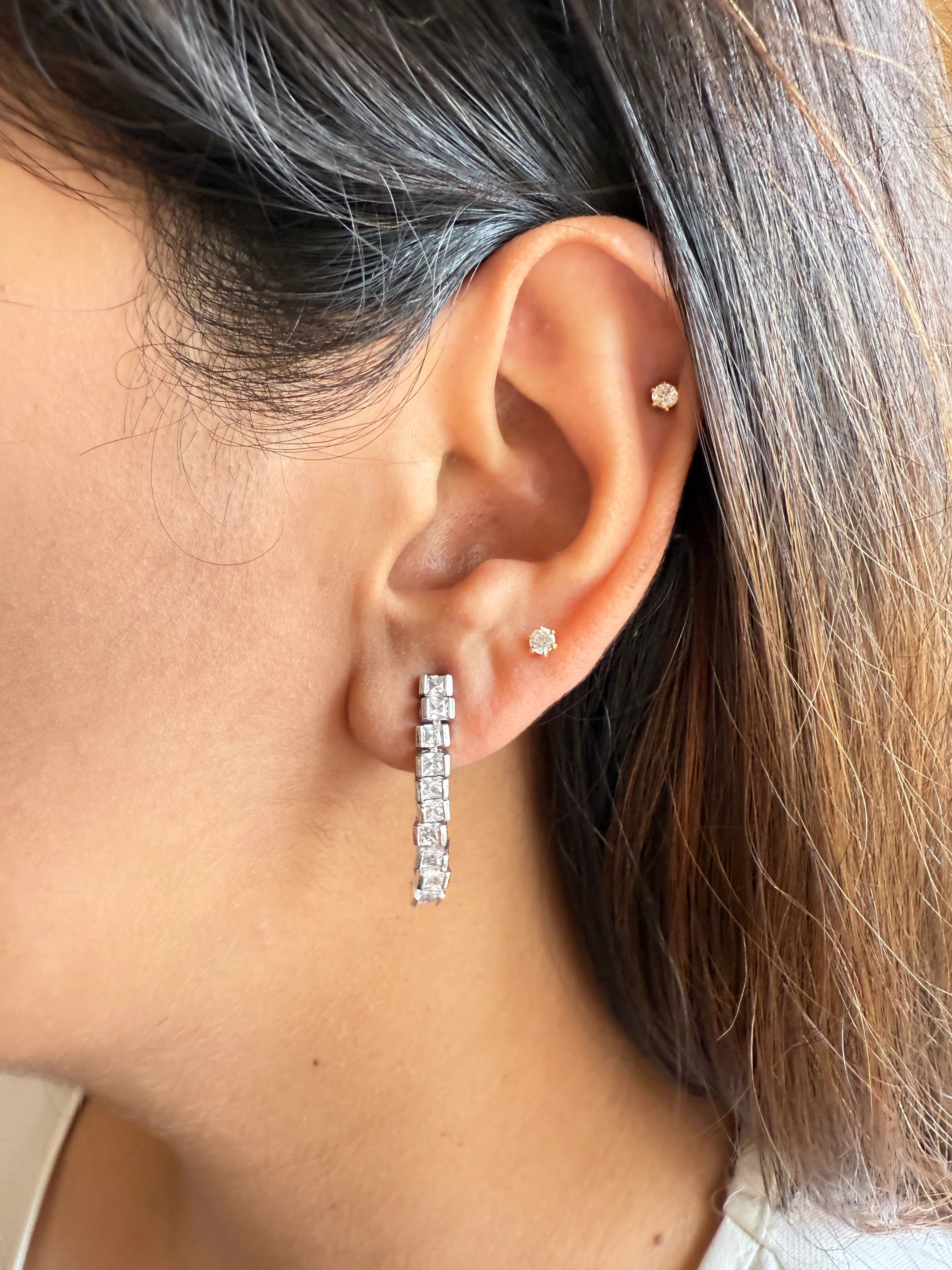 TUCKER DIAMOND EARRING - Image 3