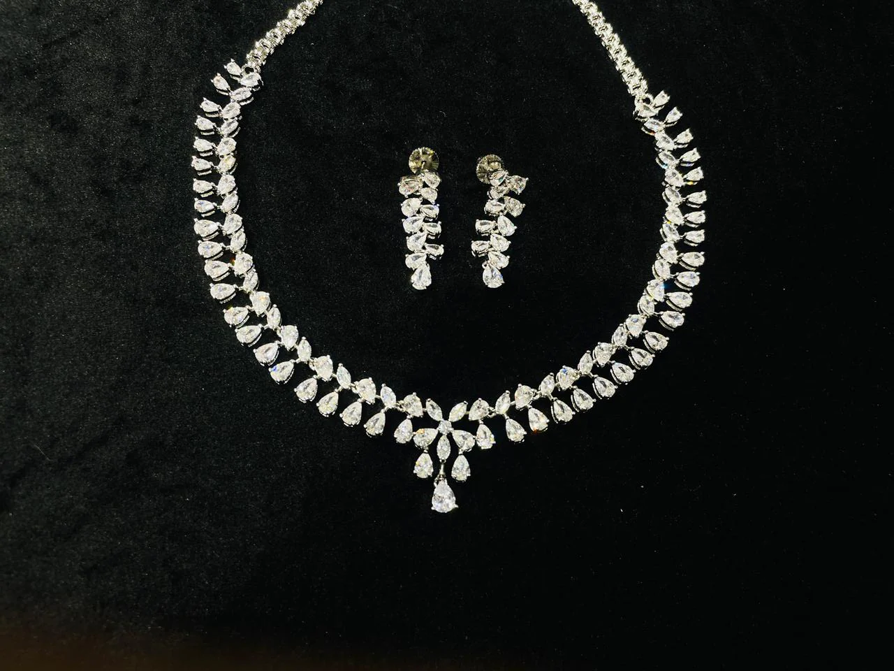 ZAREEN DIAMOND NECKLACE SET